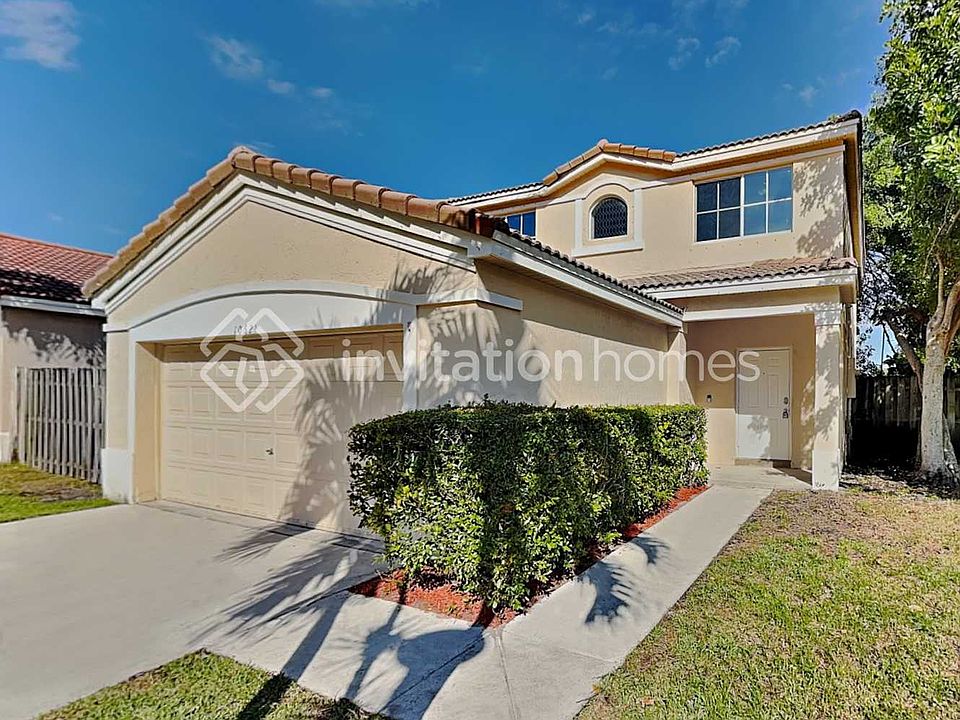 1st image of 10621 SW 14th Ct