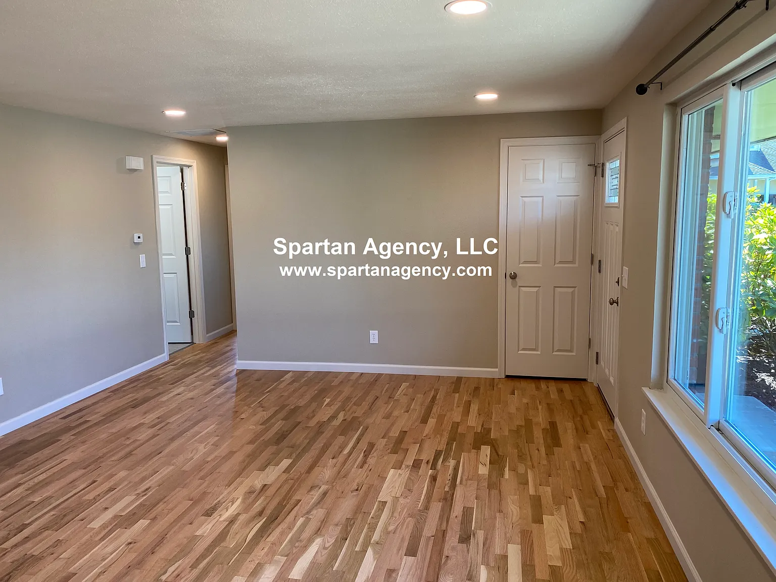 3 bed, 1770 sqft, $2,695 — Photo 4
