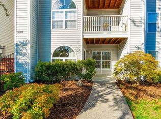 211 Quietwood Dr, Winston Salem, NC 27103