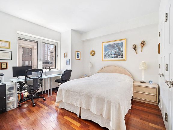 4th image of 425 5th Ave APT 19D