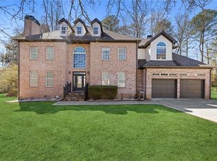 5737 Williamsburg Dr, Norcross, GA 30093