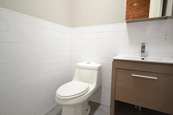 Rented by Bold New York | media 17