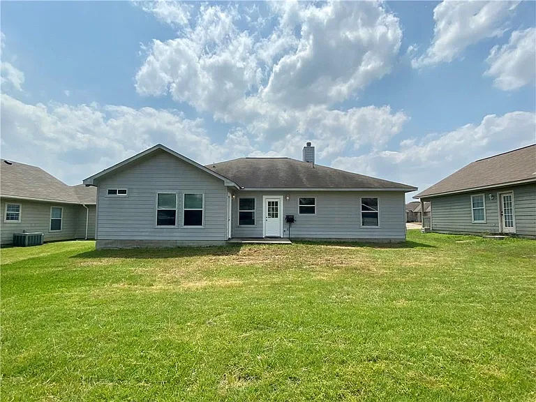 504 Debra Dr — Photo 28