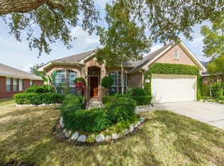 8313 Seagull Ln, Pearland, TX 77584