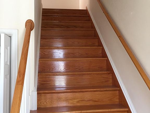 3rd image of 604 N 30th St