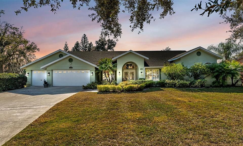 1st image of 2711 S FAIRWAY DRIVE