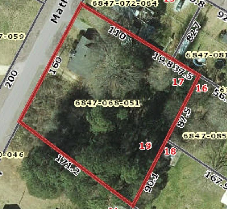 2nd image of 1630 Mathis Rd