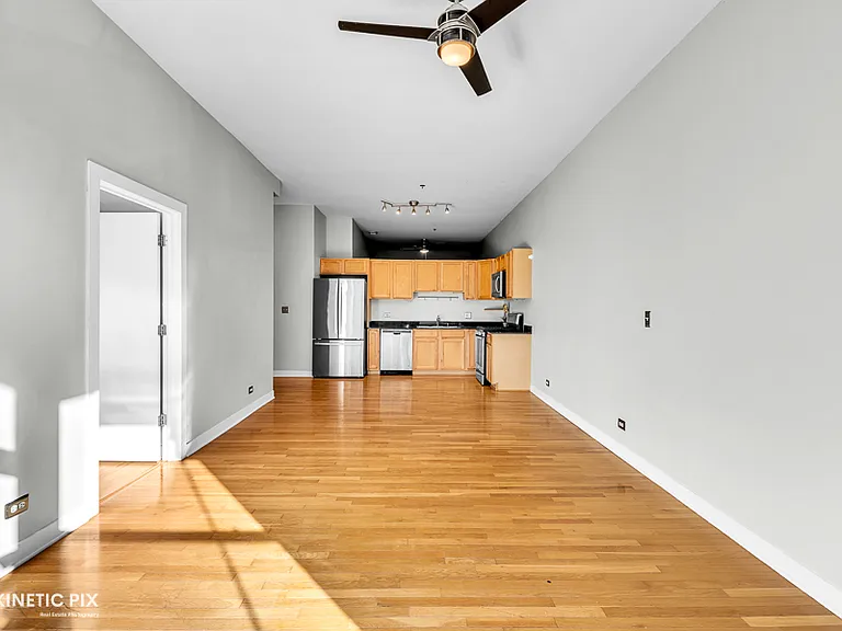 1 S Leavitt St #209 — Photo 17