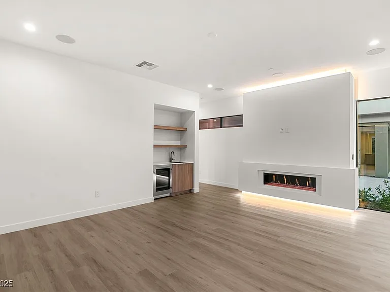 7385 Heron Canyon Ct — Photo 14