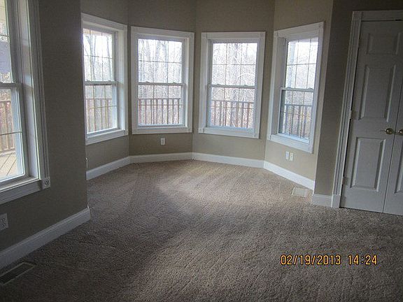 2nd image of 5560 Dee Acres Dr