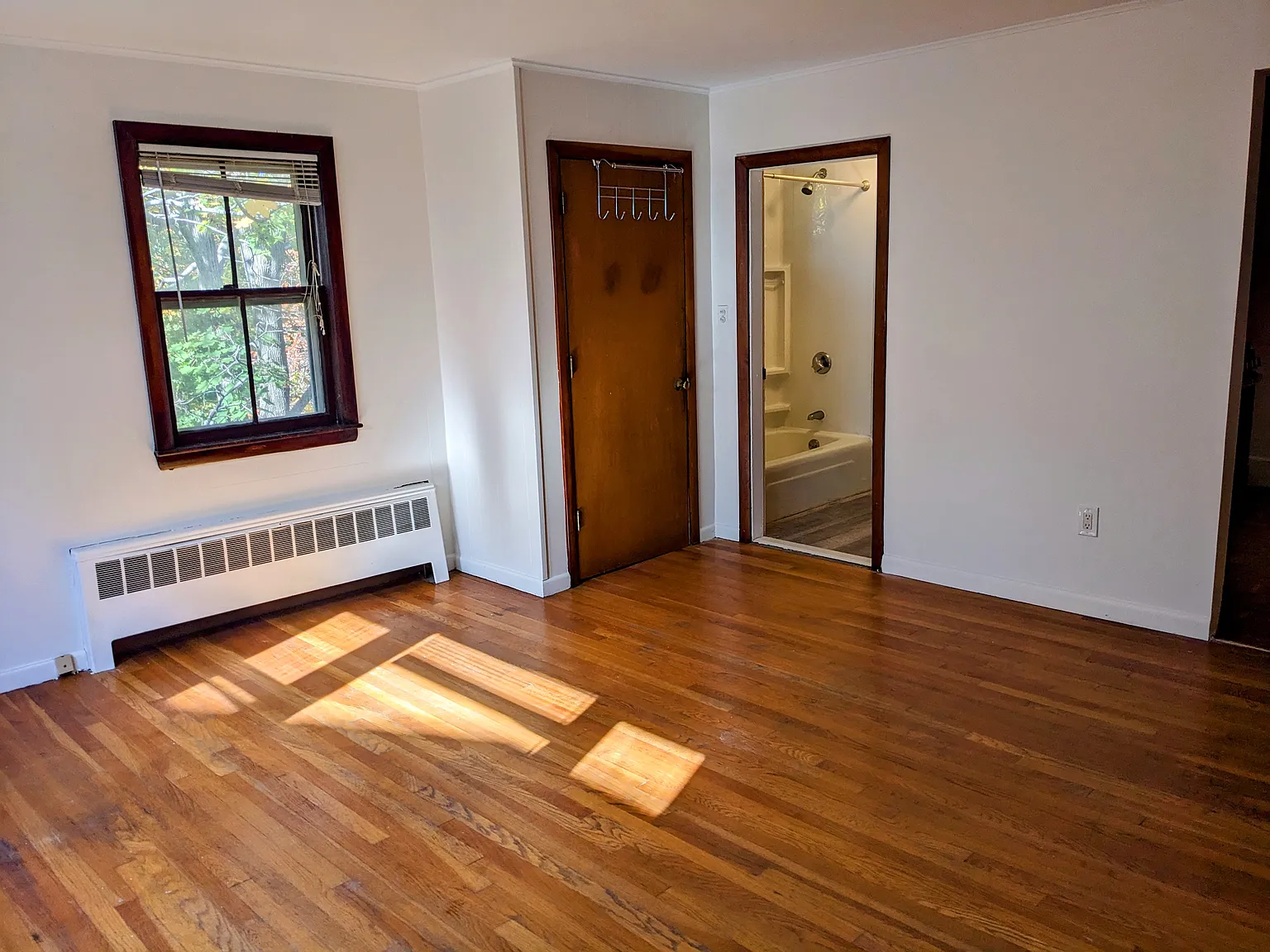 1 bed, 9999 sqft, $2,600 — Photo 4