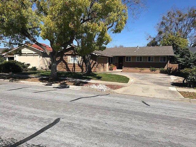 7563 Kirwin Ln photo 1