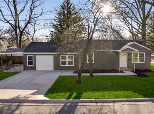 604 Harrison St, Florissant, MO 63031