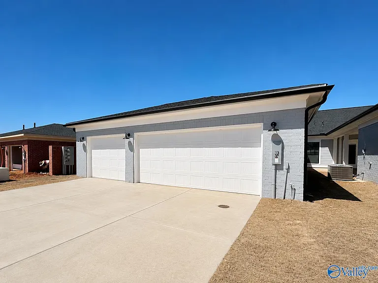 110 Moss Brook Ln — Photo 29
