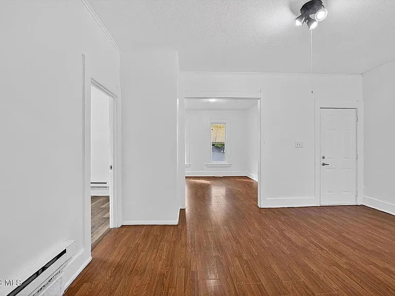 2938 Chase St — Photo 13