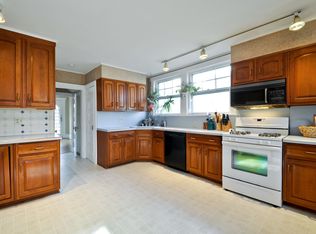 37 Brunswick Rd, Montclair, NJ 07042