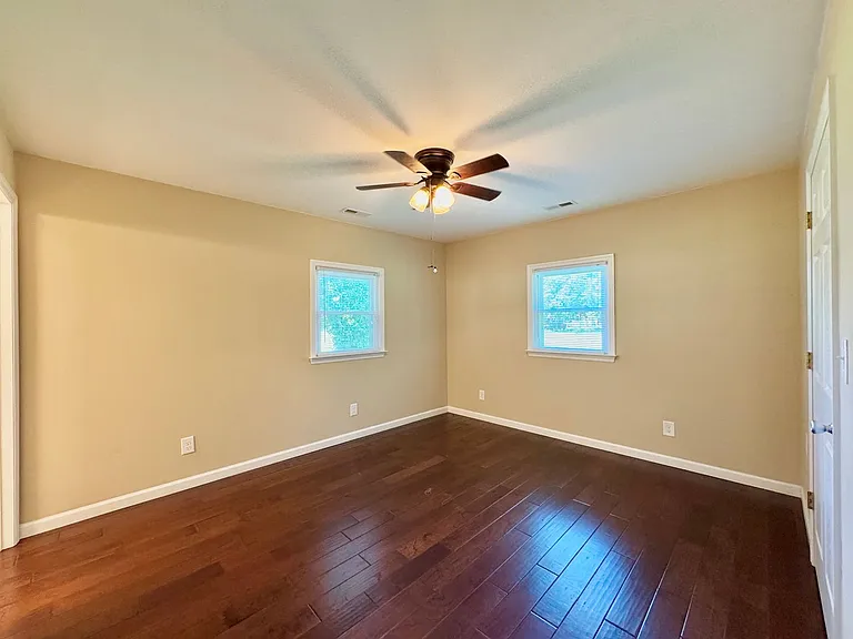 519 Walnut St — Photo 7