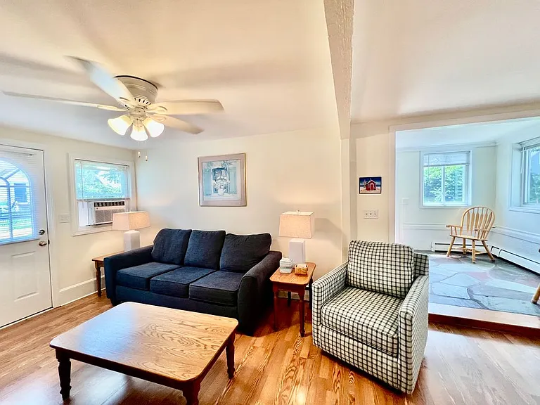 12 Elm Ave — Photo 7