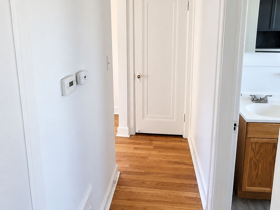 674 Highland St #2, photo 17