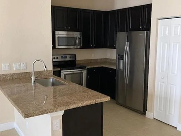 11960 SW 27th Ct, Hollywood, FL 33025