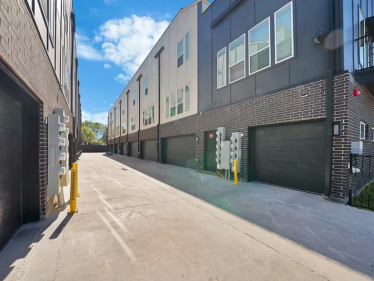 7207 Mohawk Dr #108 — Photo 6