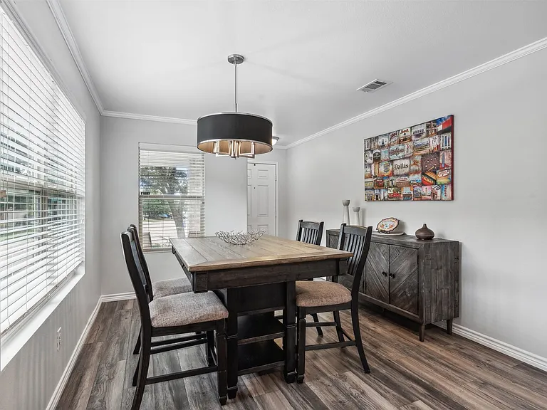 Luxury Vinyl Plank flooring throughout!