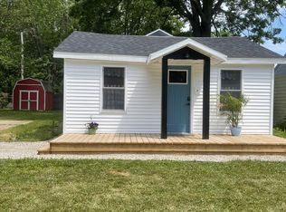 105 Clover Dr, Walkerton, IN 46574