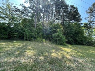 0 20th St NE, Hickory, NC 28601