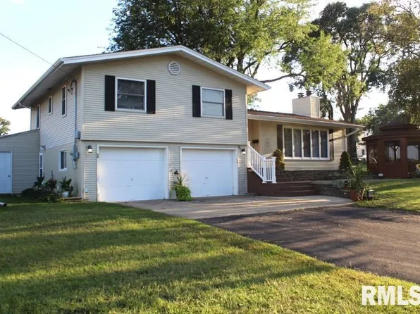 315 E McClure St, Kewanee, IL 61443