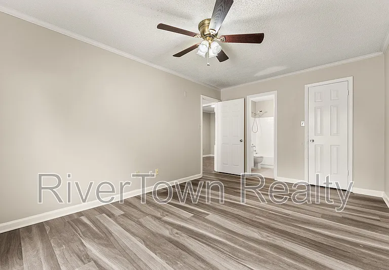 4585 Berrypick Ln S — Photo 14