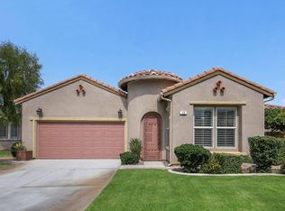 13 Loch Ness Lake Ct, Rancho Mirage, CA 92270