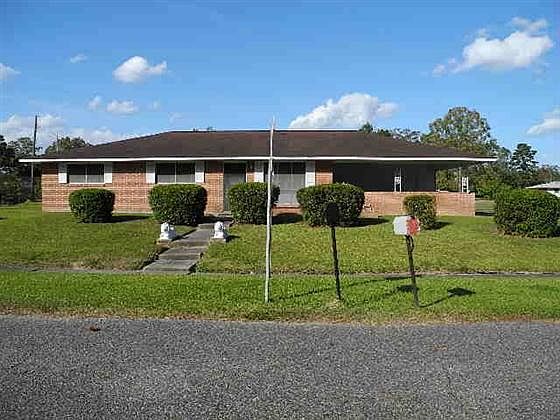 1st image of 9589 Redwood Dr