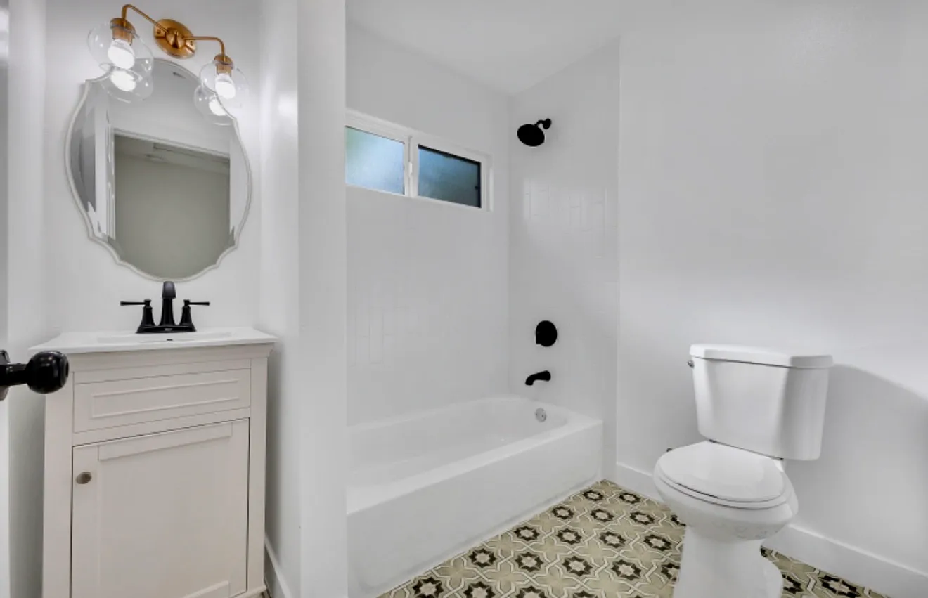 4 bed, 1700 sqft, $4,800 — Photo 3