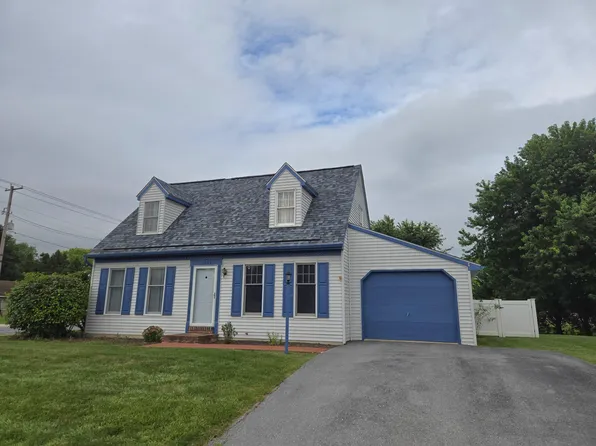 1901 Clinton Ave, Chambersburg, PA 17201