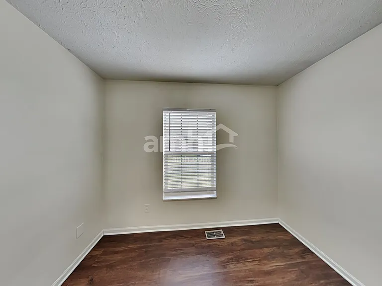 752 Keltoncrest Dr — Photo 17