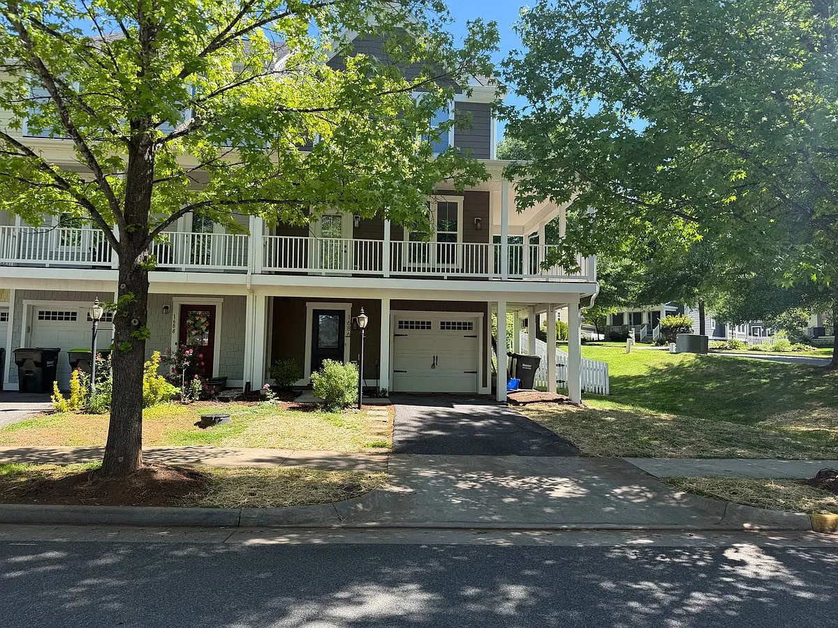 Photo 1 of 44 - 1686 Wickham Way - Charlottesville, VA Primary Photo - 1686 Wickham Way