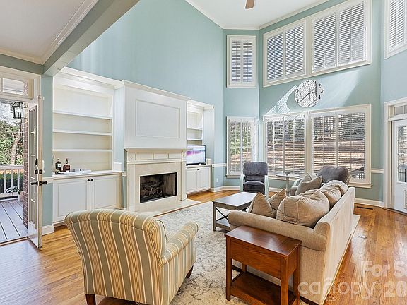 5th image of 11106 Brush Hollow Rd