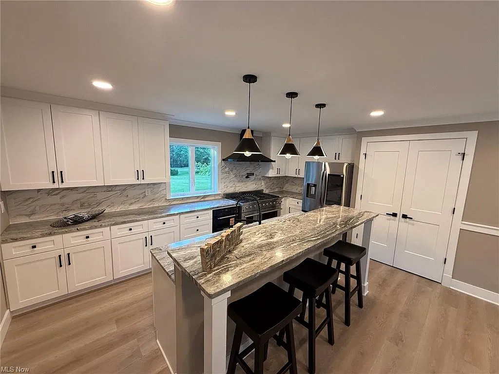 4 bed, 3100 sqft, $6,000 — Photo 4