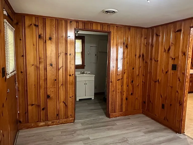 144 N Fairview Cir — Photo 12
