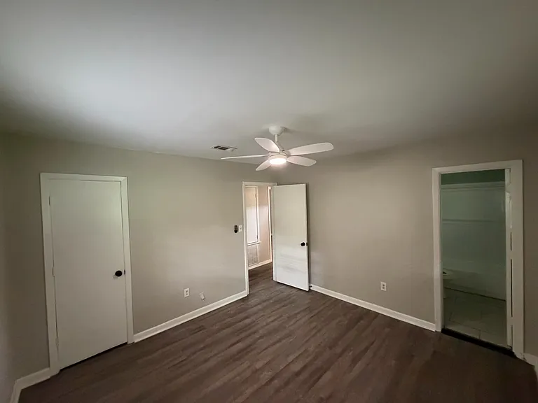 Master bedroom - Pic 4
