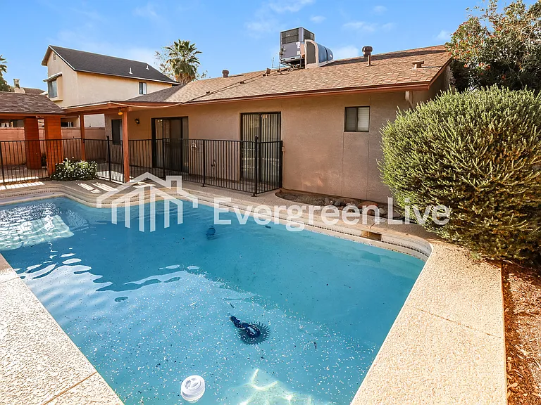 10240 E Vicksburg St — Photo 15