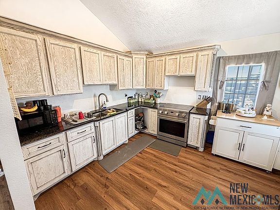 4th image of 501 E Palace Ave
