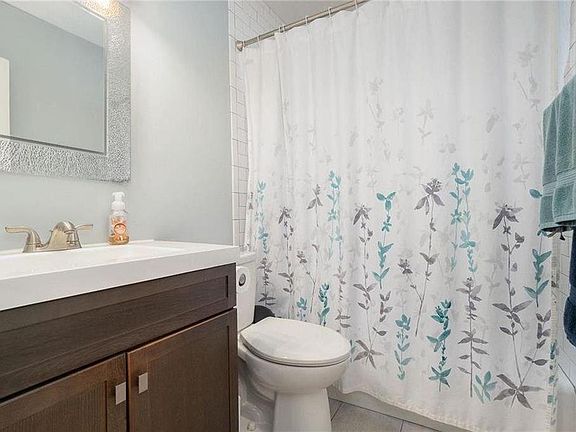 4th image of 12819 12th St #12819