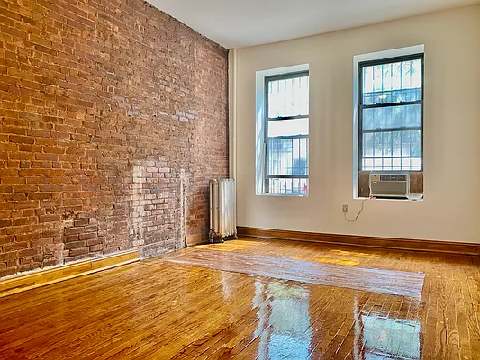 Rented by Sovereign Associates | media 4