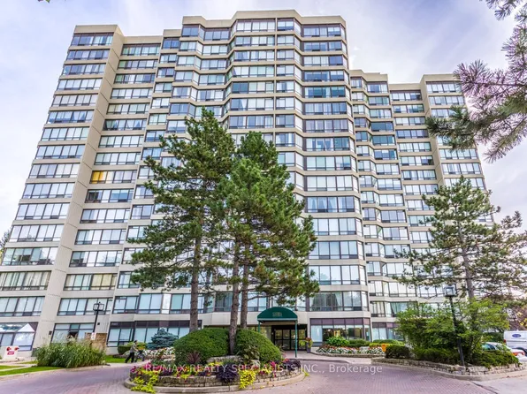 26 Hanover Rd #307, Brampton, ON L6S 4T2