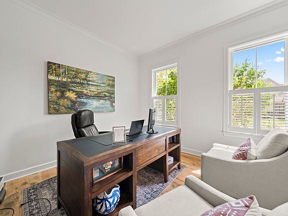 3rd image of 10420 Pagoda Way