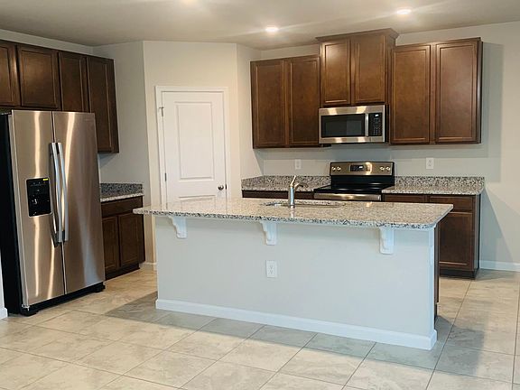 Granite Granite!! Open concept and spacious feel