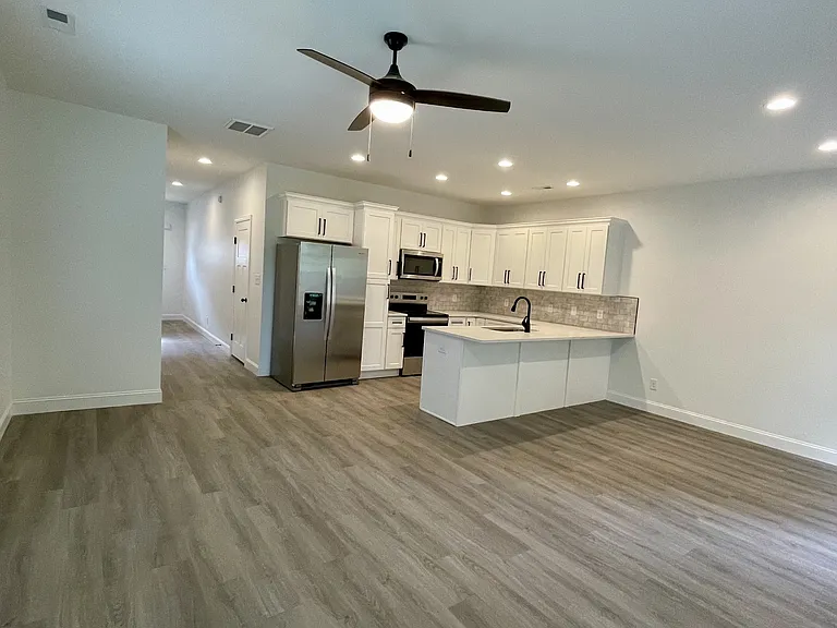 137 Independence Ln — Photo 8