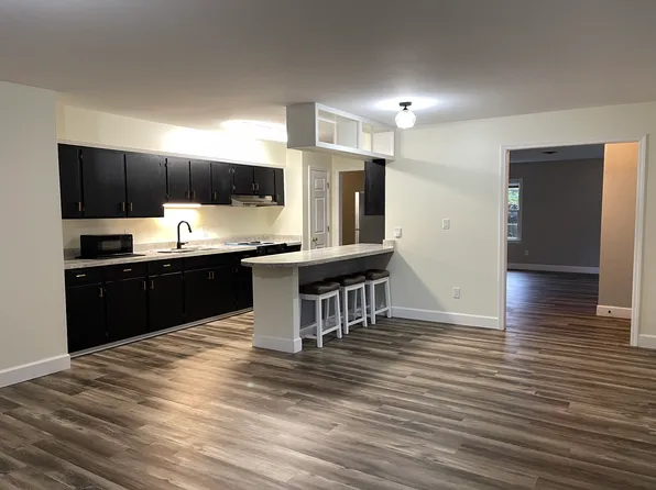 135 Woodbine Dr, Gulfport, MS 39507