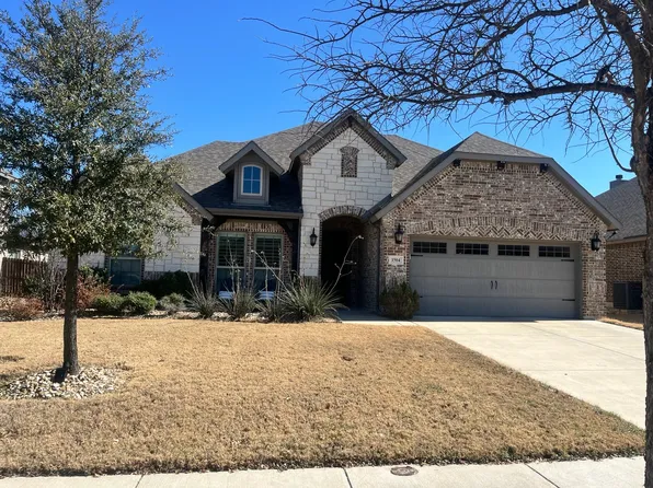 1504 Reagan Ave, Waxahachie, TX 75165